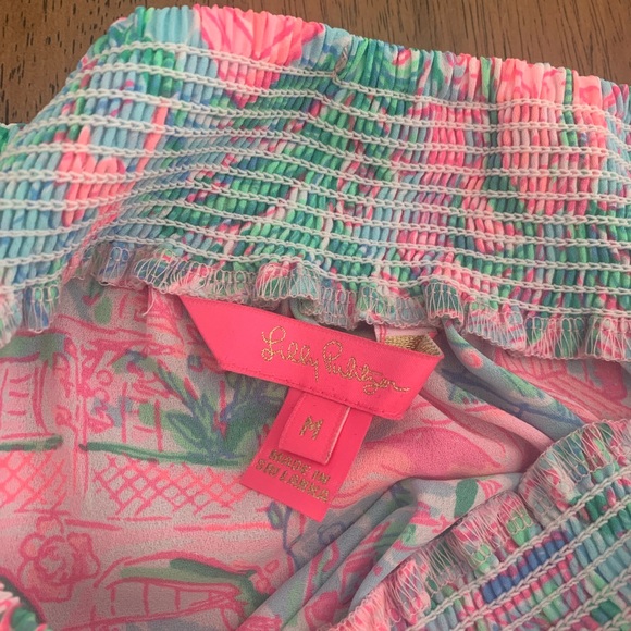 Lilly Pulitzer Maryellen Off-The-Shoulder Top
SZ M Bali Blue Spotted on Worth - Picture 8 of 13